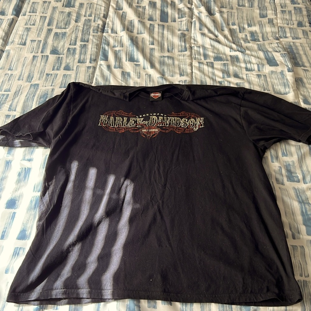 3 different Harley Davidson shirts!